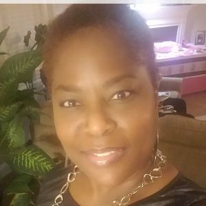 Meet your Posher, Daphne